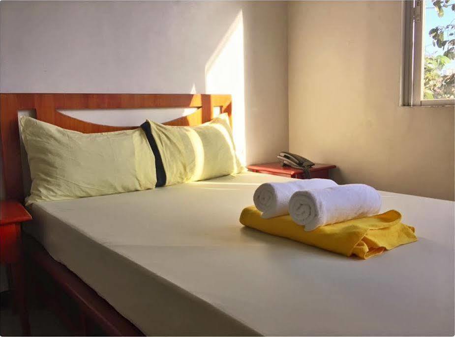 Getz Hotel Manila Eksteriør billede